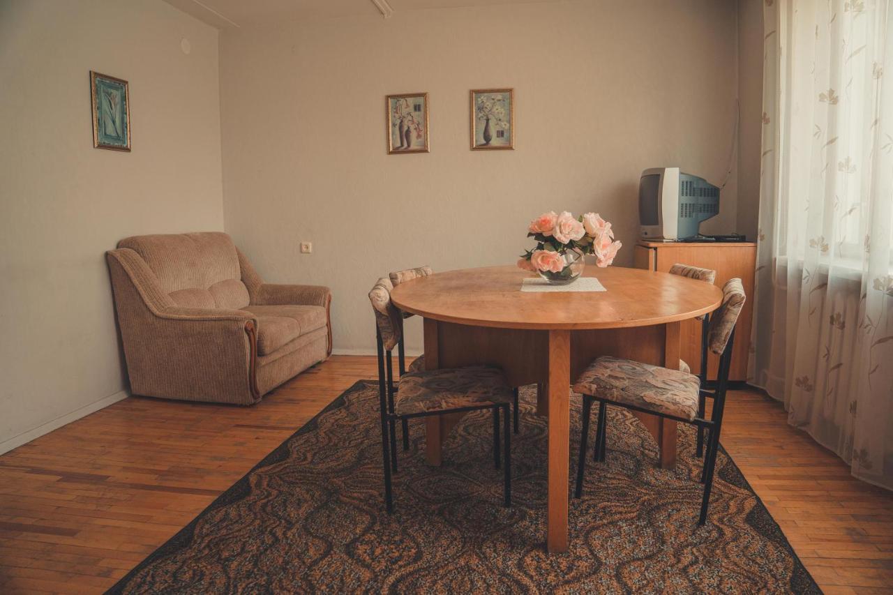 Hotell Paeaesuke Йигві Екстер'єр фото